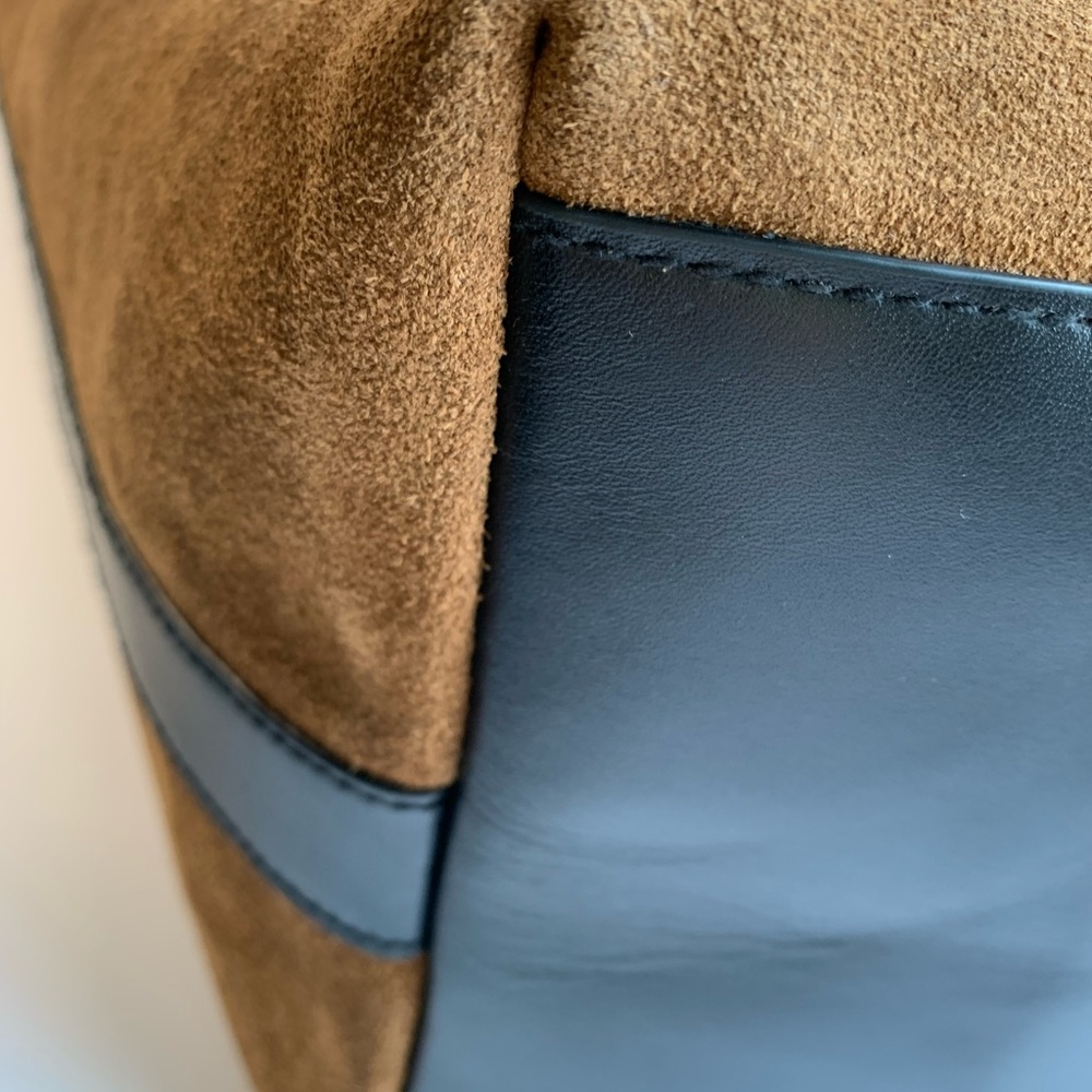 Madewell Extra-Large Essentials Aged Cognac Suede Black Leather Bucket Tote - Picture 13 of 16